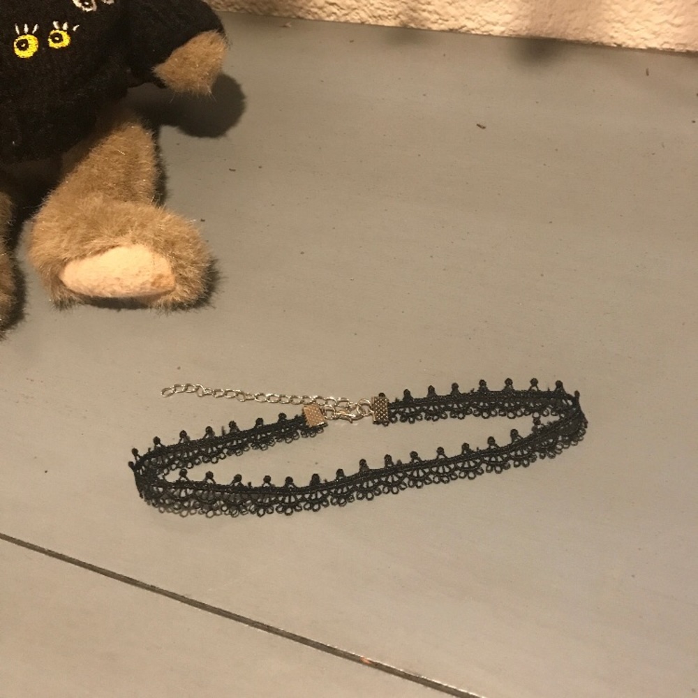 🖤 Lace choker necklace